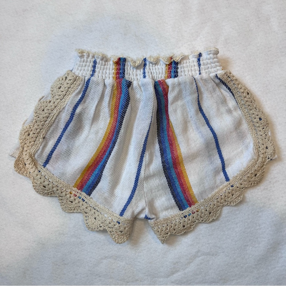 Vintage Havana crochet beach shorts - Picture 2 of 3